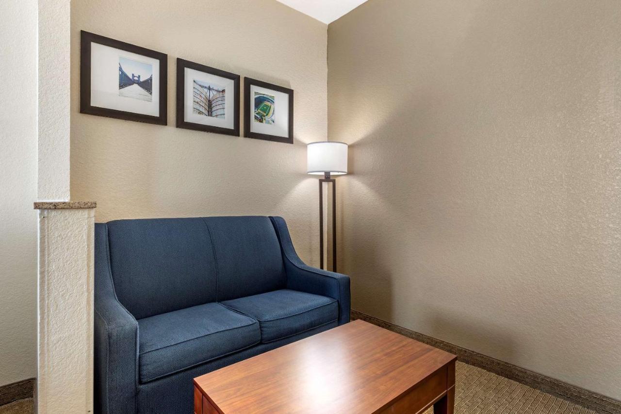 Comfort Suites Waco Near University Area Экстерьер фото