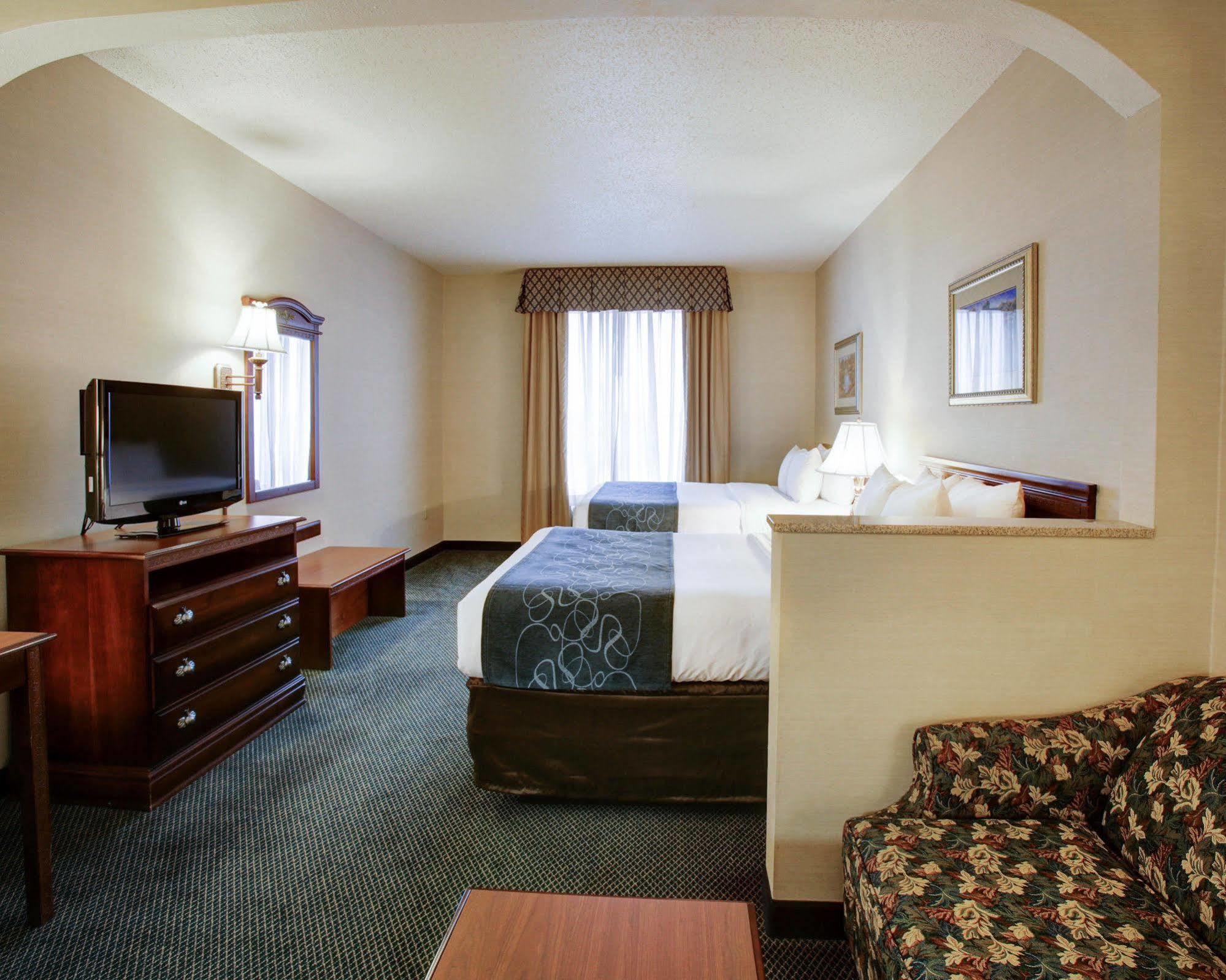 Comfort Suites Waco Near University Area Экстерьер фото